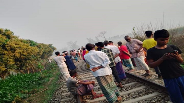 নীলফামারীতে ফের ট্রেনে কাটা পড়ে যুবকের মৃত্যু