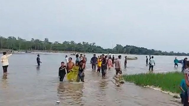 পঞ্চগড়ে নৌকাডুবি, ২৪ জনের লাশ উদ্ধার