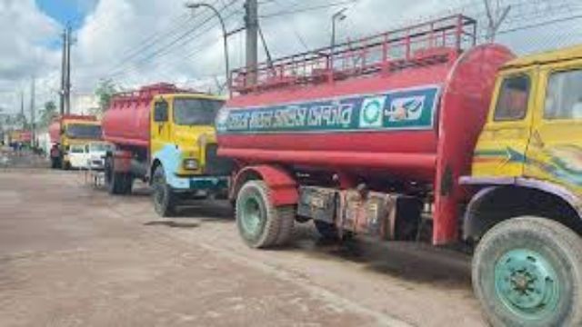 ৩ বিভাগে ডিপো থেকে তেল উত্তোলন বন্ধ ঘোষণা