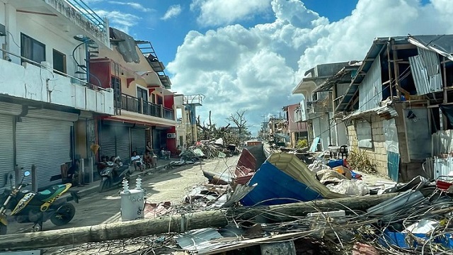 রাইয়ের তাণ্ডবে ফিলিপাইনে মৃতের সংখ্যা ২০০ ছাড়াল