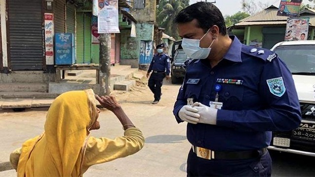 ঘরে বসেই পুলিশের সেবা