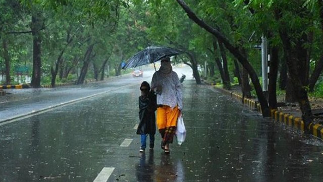 ৭২ ঘণ্টায় বাড়তে পারে বৃষ্টিপাতের প্রবণতা