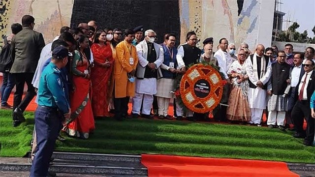 রাজশাহীতে বঙ্গবন্ধুর প্রতিকৃতিতে ত্রিপুরার স্বরাষ্ট্রমন্ত্রীর শ্রদ্ধা