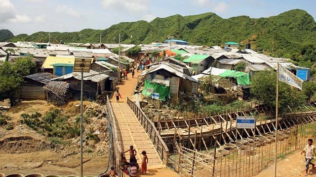 রোহিঙ্গা ক্যাম্পে যুবককে কুপিয়ে হত্যা