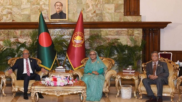 রাষ্ট্রপতির সঙ্গে প্রধানমন্ত্রী ও মোহাম্মদ সাহাবুদ্দিনের সৌজন্য সাক্ষাৎ