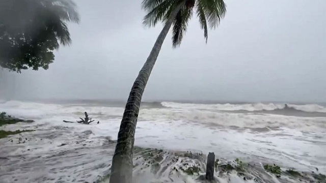 মঙ্গলবারের মধ্যে আঘাত হানবে সিত্রাং