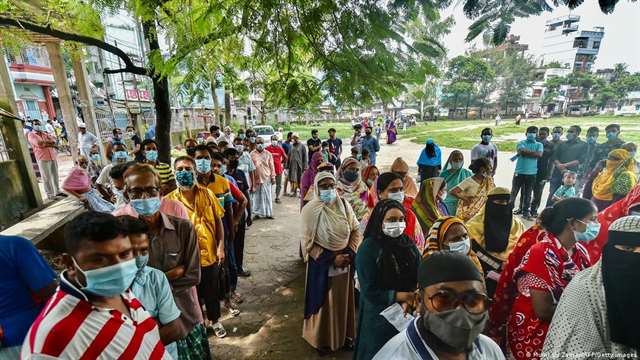 টিকার লাইনে দাঁড়ানো নিয়ে ছুরিকাঘাতে নিহত এক যুবক