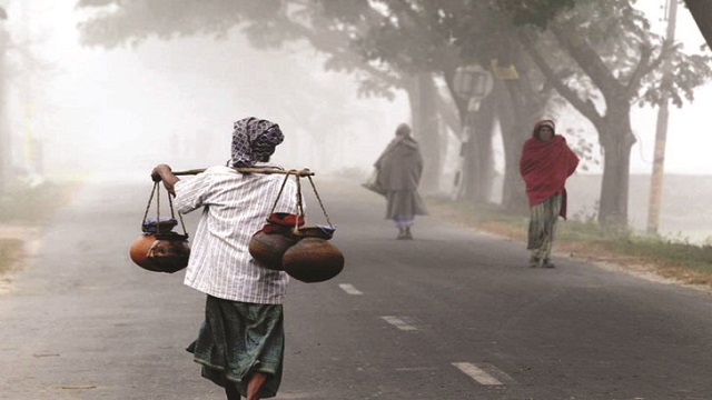 নামলো সতর্ক সংকেত, জেঁকে বসবে শীত