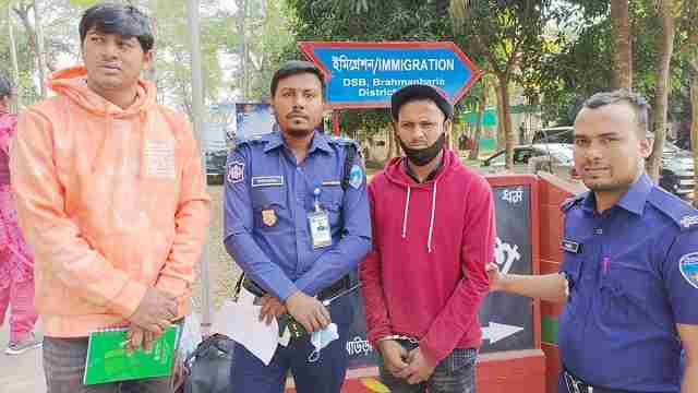 আসামি গ্রেফতার